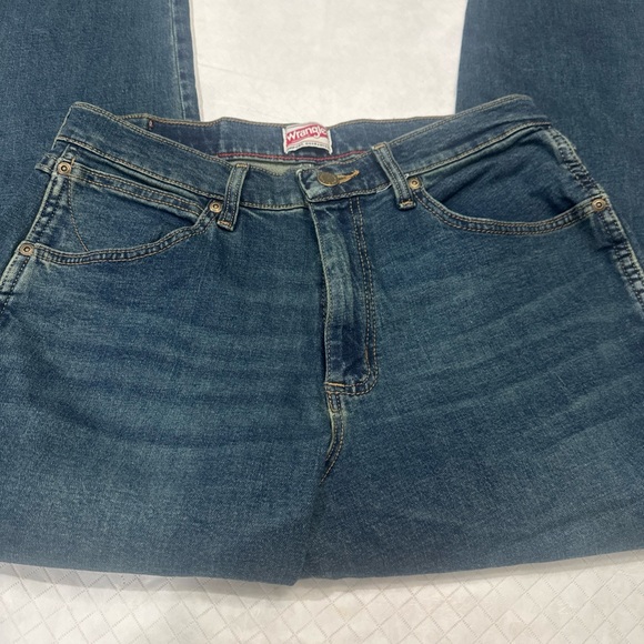 Men's Wrangler Denim Jeans, size 30x32 - Picture 2 of 5